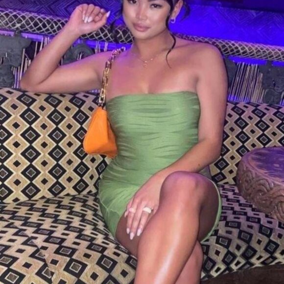 Green Strapless Ruched Mini Dress – Size S - Picture 3 of 3